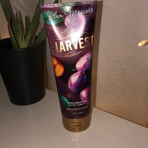 Plum Moscato & Almond Harvest lotion